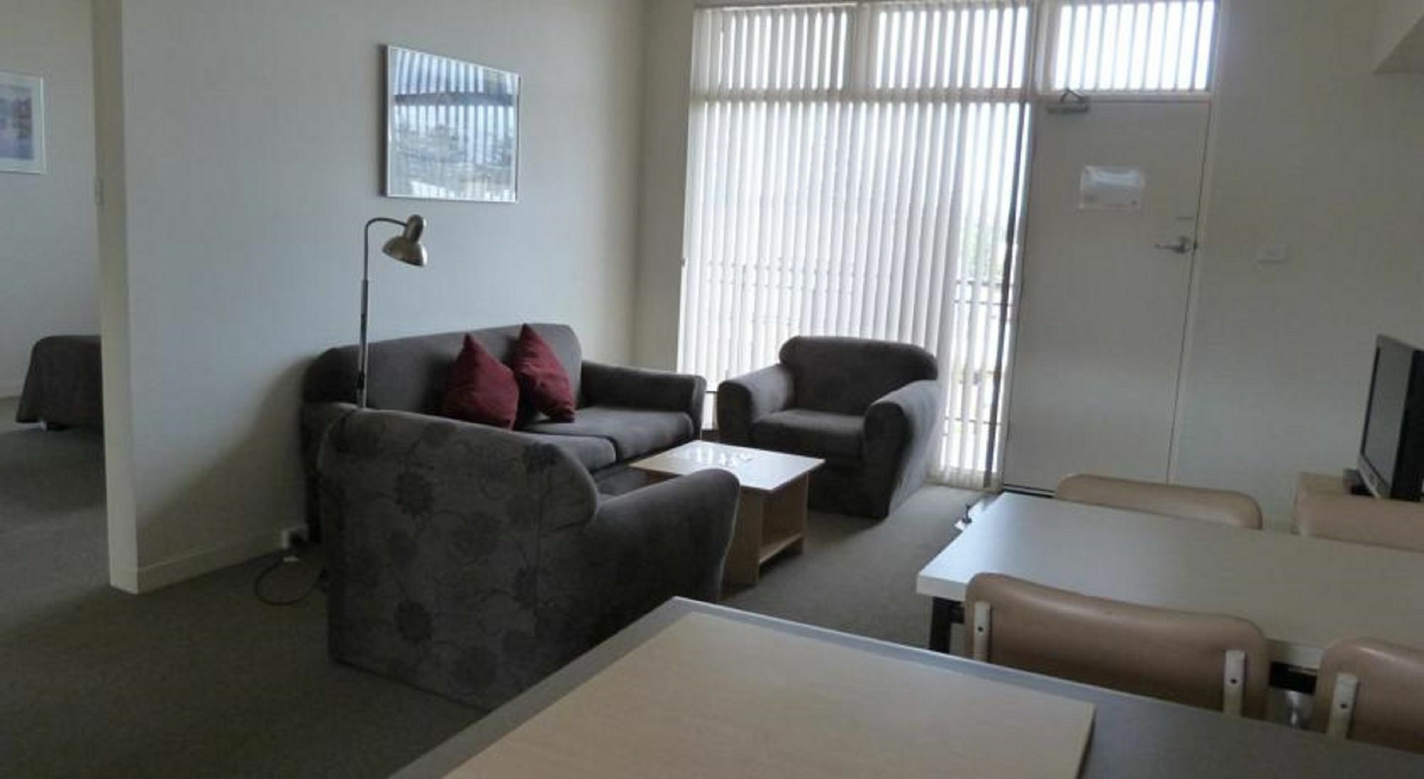 Glenelg Holiday Apartments - Corfu Adelaide Luaran gambar